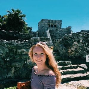 Meet your Posher, Brianna